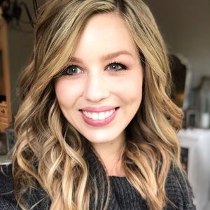 Meet your Posher, Lindsay